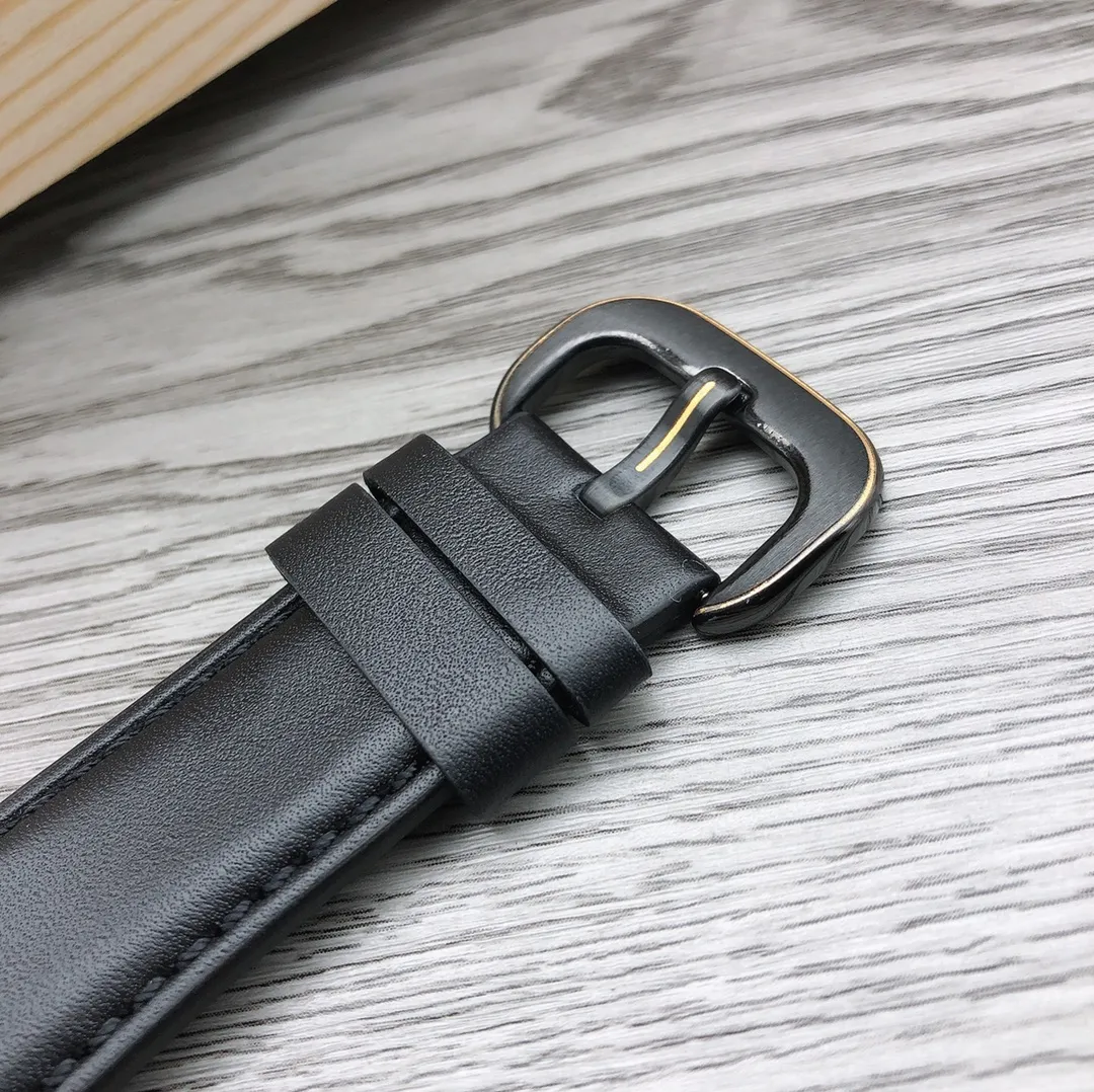 【Authentic Tmall】💰1640! SEVENFIRDAY🎮 Watch model: P4B/02 P4B/02 displays the extremely creative Industrial Revolution series through the iconic square and round case. The stainless steel matte black PVD case is wrapped with a black gold multi-layer interface dial, a black metal PVD dynamic ring and a sandblasted black dial. 🎮These new elements fully interpret the inspiration P4B/02 draws from old-fashioned bank doors. 🎮